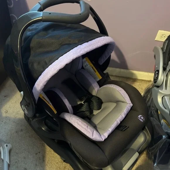 Infant car seat - Picture 2 of 6